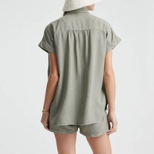 QUINCE large Vintage Wash Tencel Camp Shirt Olive